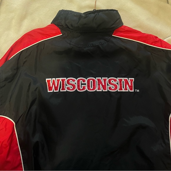University of Wisconsin rain jacket - Picture 3 of 5